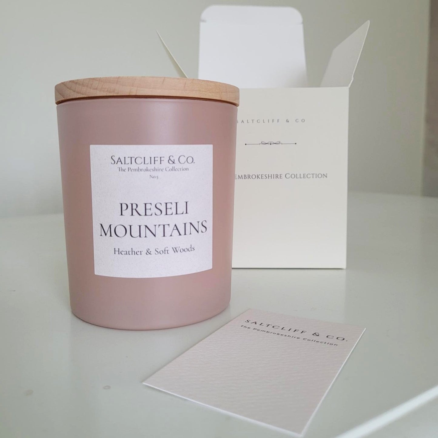 PRESELI MOUNTAINS - Heather & Soft Woods Luxury Candle
