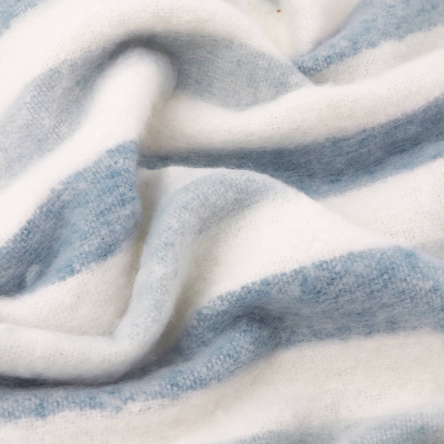 Coastal Sky Stripe Throw – Blue & White Cotton 140 x 180cm