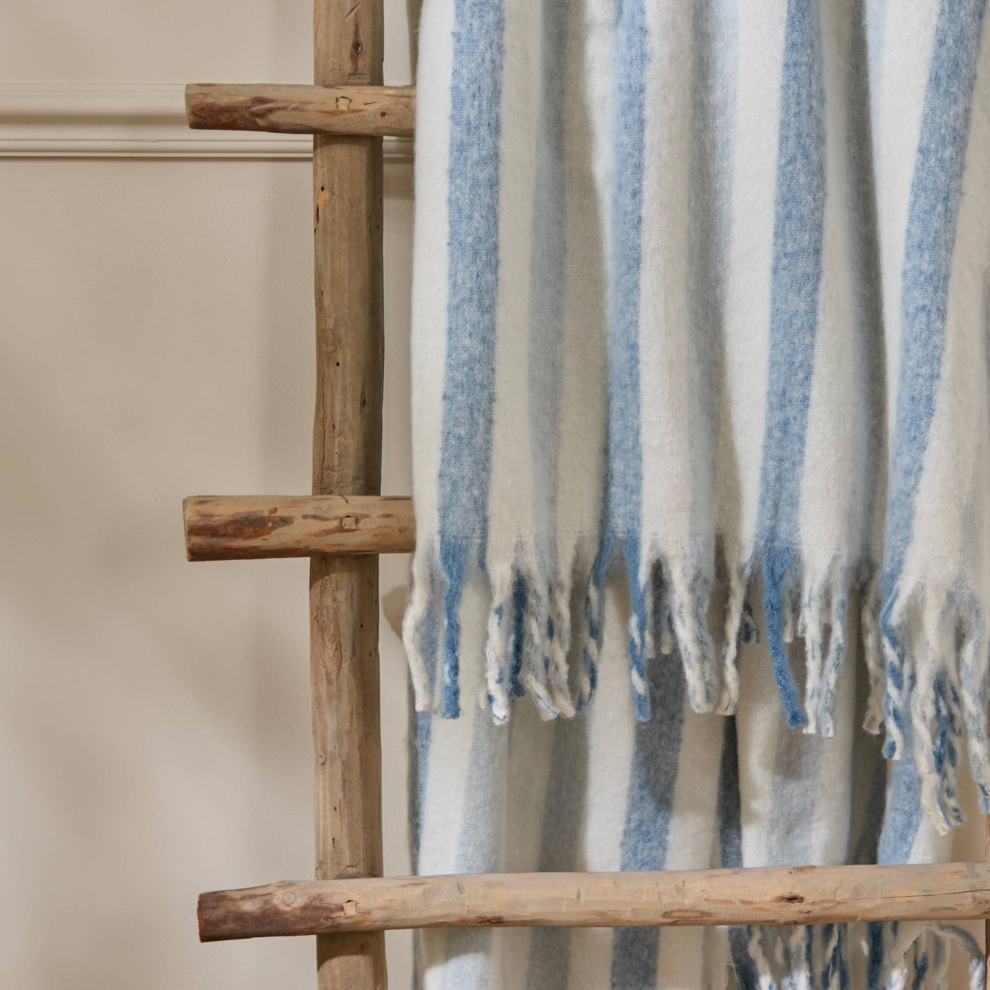 Coastal Sky Stripe Throw – Blue & White Cotton 140 x 180cm